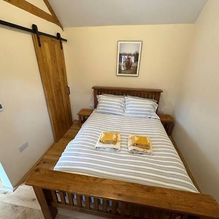 The Paws And Wander Hideaway Villa Mitchel Troy Esterno foto