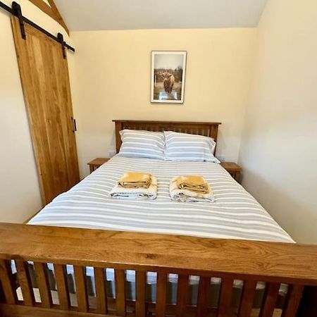 The Paws And Wander Hideaway Villa Mitchel Troy Esterno foto