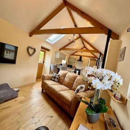 The Paws And Wander Hideaway Villa Mitchel Troy Esterno foto