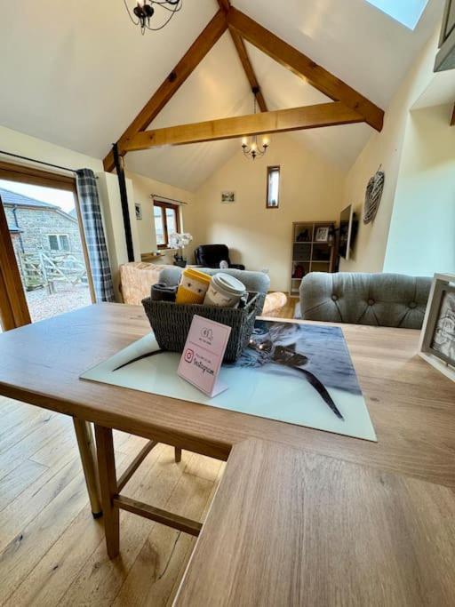 The Paws And Wander Hideaway Villa Mitchel Troy Esterno foto